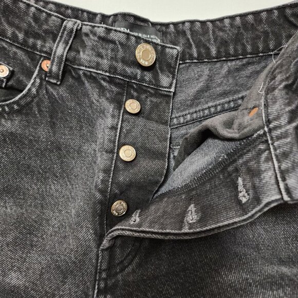 Zara Black Wash High Rise Straight Leg Crop Jeans Raw Hem - Picture 4 of 5